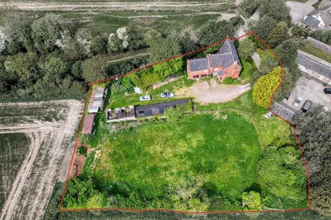 undefined, Dark Lane Farm, Longdon