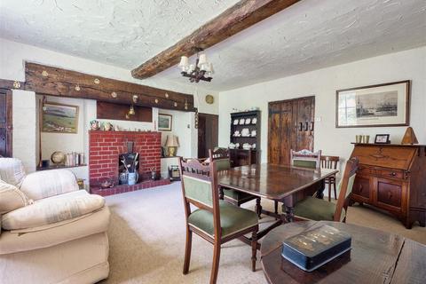 undefined, Dark Lane Farm, Longdon