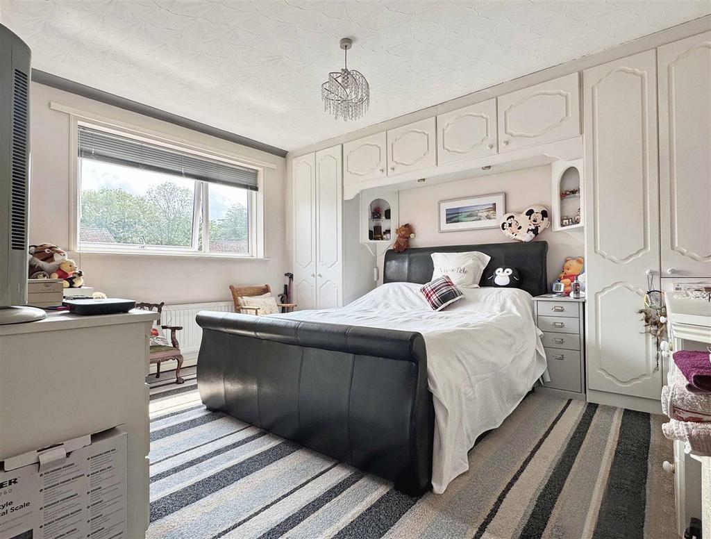 Master Bedroom.jpg