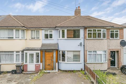 Thurlow Gardens, Hainault
