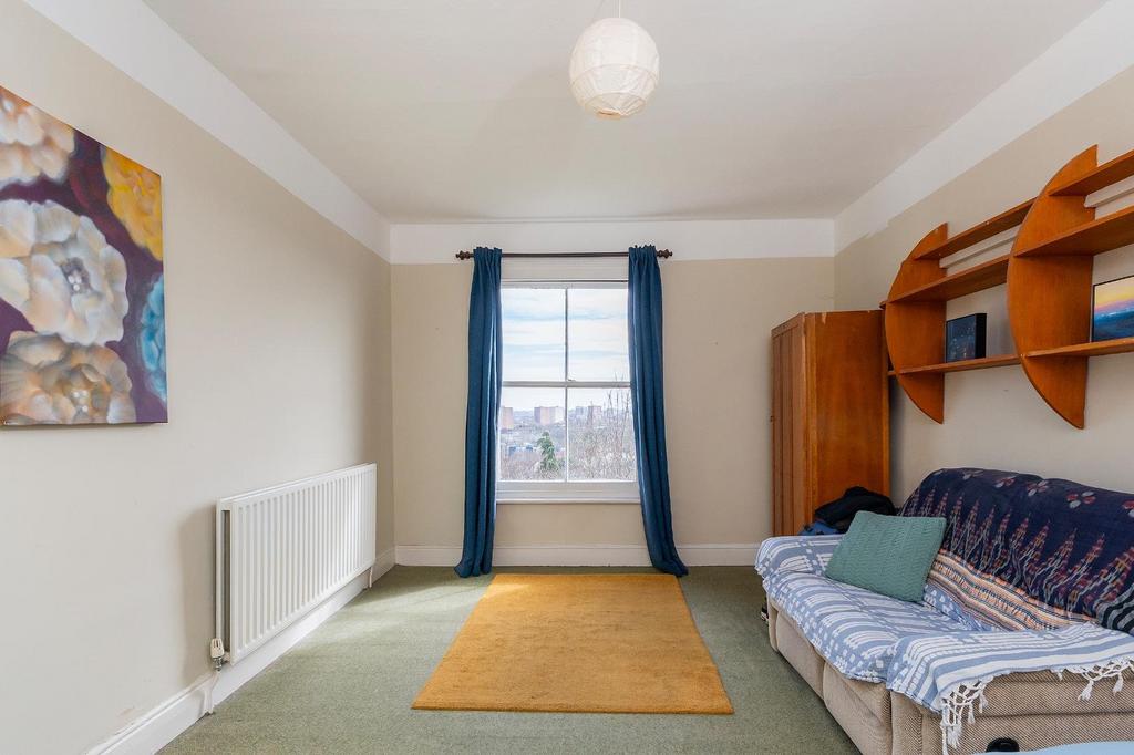 2 F6 RMR - Bedroom E.jpg