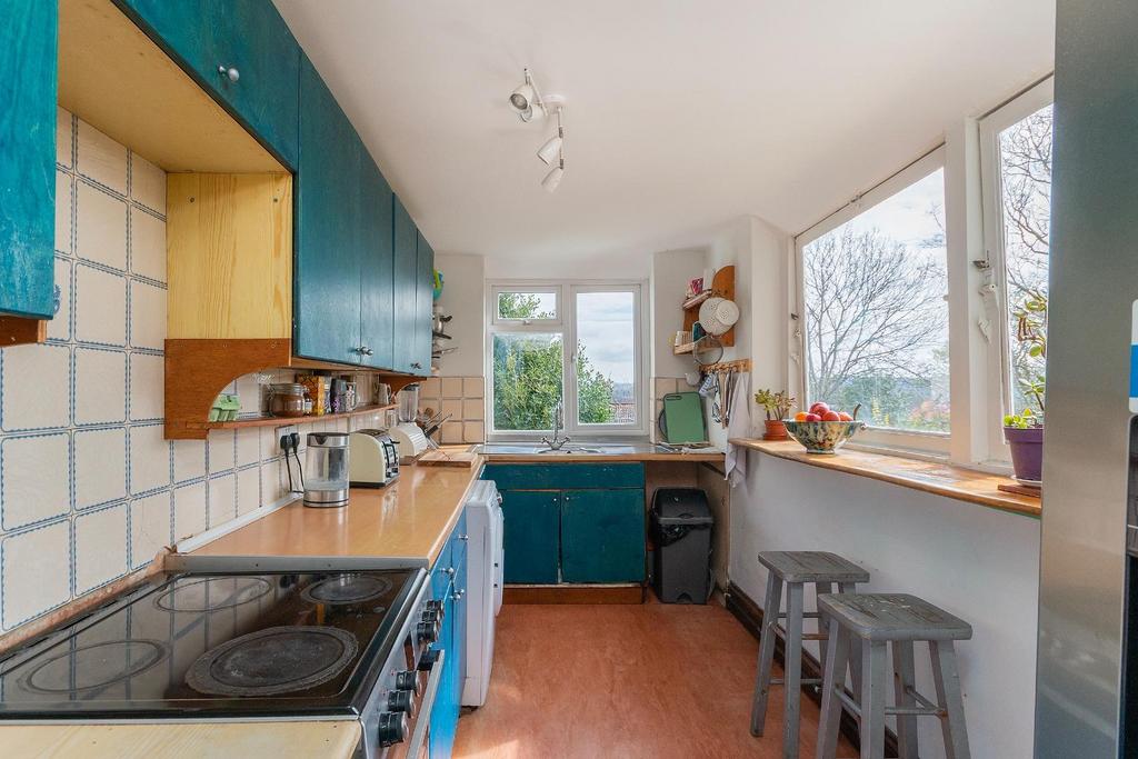 2 F6 RMR - Kitchen C.jpg