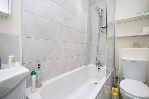 1 bedroom maisonette to rent, Church Lane