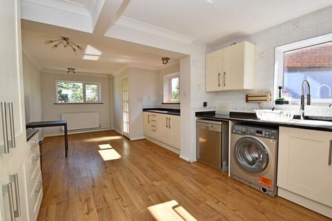 31 The Close, Woodcote, Reading, RG8 0SB