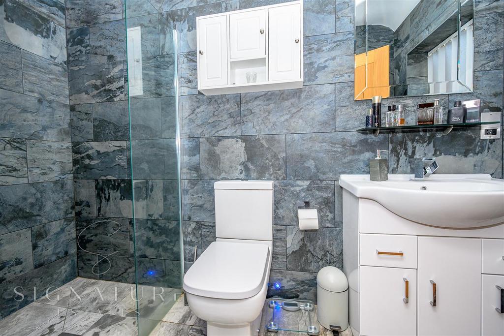 Ensuite