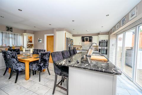 undefined, Rosehill Gardens, ABBOTS LANGLEY