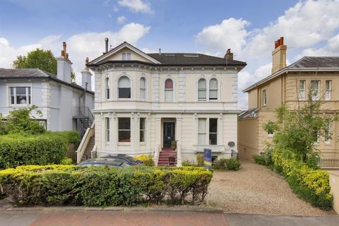 2 bedroom flat for sale, Lansdowne Road, Tunbridge Wells