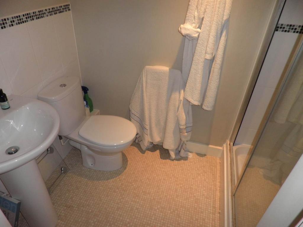 Ensuite
