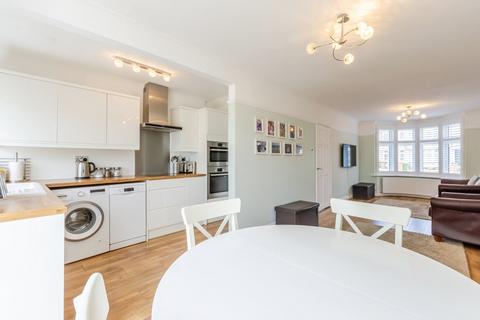 78 Beverley Avenue, Sidcup, DA15 8HE