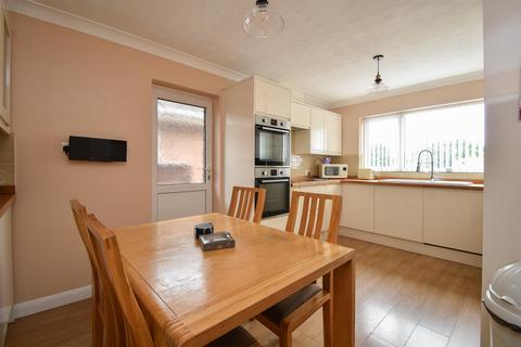 2 bedroom detached bungalow for sale, Silva Close, Bexhill-On-Sea