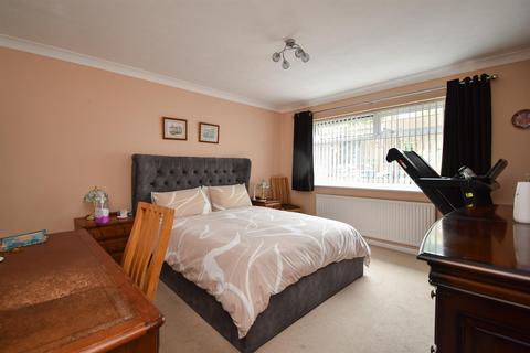 12 Silva Close, Bexhill-on-sea, TN40 2SY