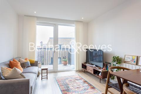 1 bedroom apartment to rent, Endeavour House,  Ashton Reach SE16