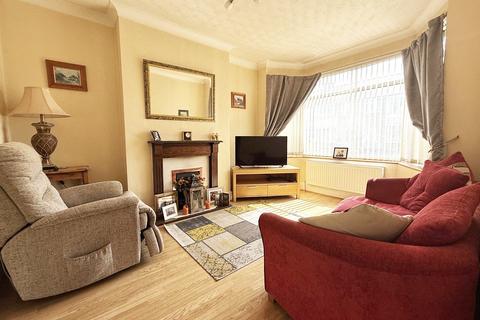 4 bedroom end of terrace house for sale, Roseway, Harlescott, Shrewsbury, SY1