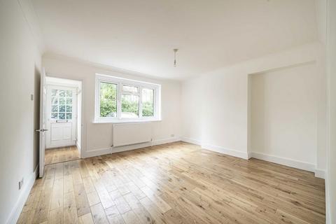 2 bedroom flat for sale, Staines Road East, Sunbury-On-Thames TW16
