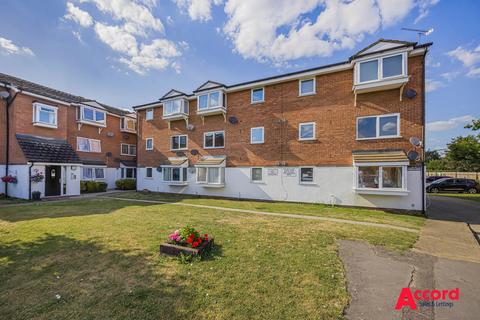 49 Vignoles Road, Romford, RM7 0DT