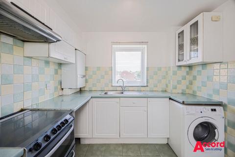 49 Vignoles Road, Romford, RM7 0DT