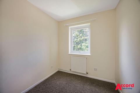 49 Vignoles Road, Romford, RM7 0DT