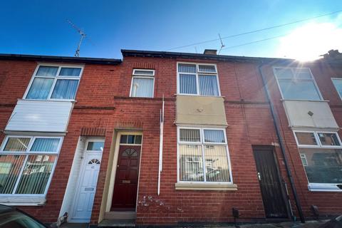 3 bedroom terraced house for sale, Ashover Road,  Leicester, LE5