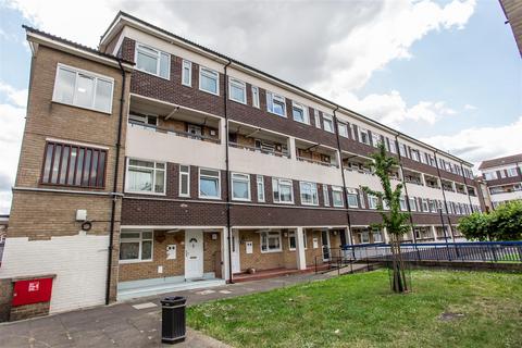 56 Guerin Square, London, E3 2DP