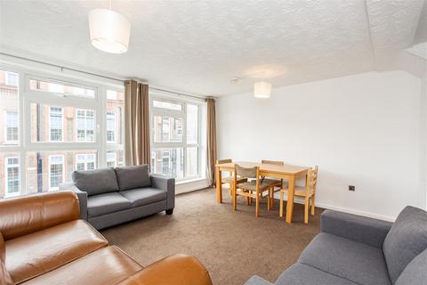 56 Guerin Square, London, E3 2DP