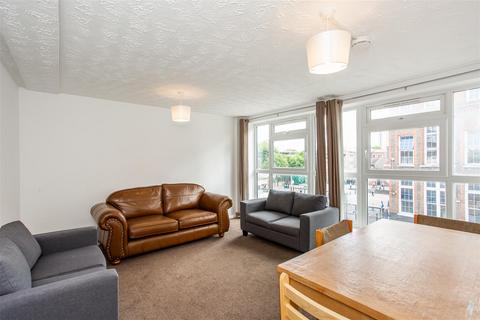 56 Guerin Square, London, E3 2DP