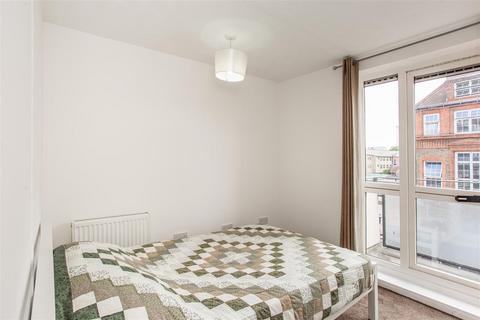 56 Guerin Square, London, E3 2DP