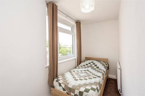 56 Guerin Square, London, E3 2DP