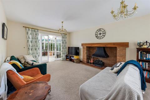 undefined, Jacksons Meadow, Alcester B50