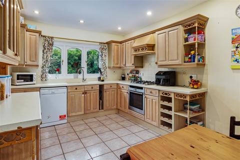 undefined, Jacksons Meadow, Alcester B50
