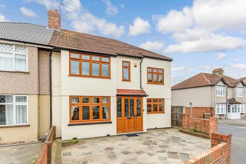 7 Camborne Road, Welling, DA16 3LD