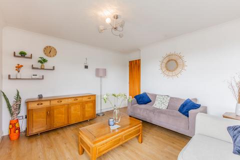 25/17 Springfield Street, EH6 5DE