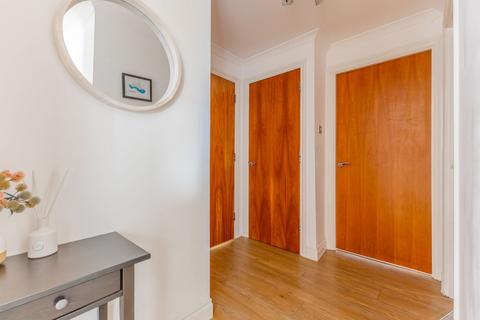 25/17 Springfield Street, EH6 5DE