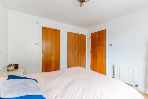 25/17 Springfield Street, EH6 5DE