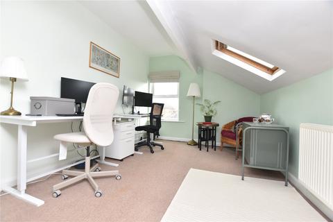 10 Back School Street, Morley, Leeds, LS27 8BN