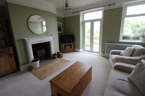 26 Mount View, Oakworth, Keighley, BD22 7QD