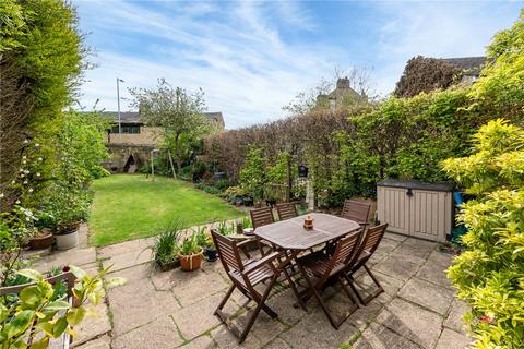 3 bedroom semi-detached house for sale, Stockhill Fold, Bradford, West Yorkshire, BD10