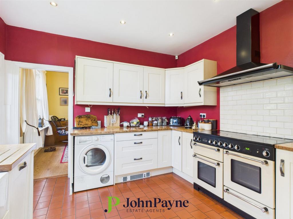 Fitted Kitchen