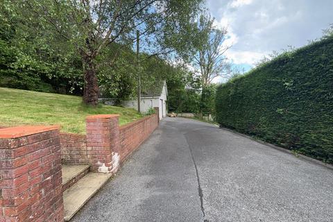 4 bedroom detached house for sale, Horeb Road, Mynyddygarreg, Kidwelly