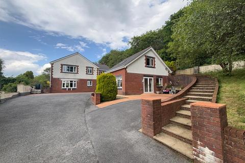 4 bedroom detached house for sale, Horeb Road, Mynyddygarreg, Kidwelly