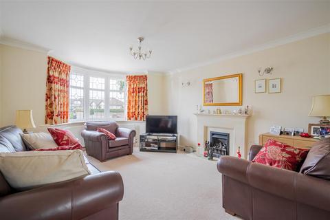 3 bedroom detached house for sale, Bell View, Windsor