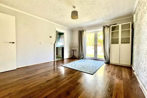 1 bedroom flat for sale, Mercian Court, The Broadway, Shifnal