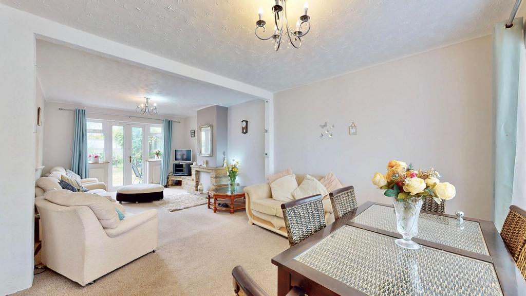 Lounge/Dining room