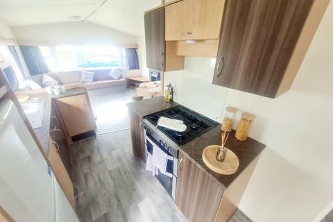 2 bedroom park home for sale, Dovercourt Holiday Park
