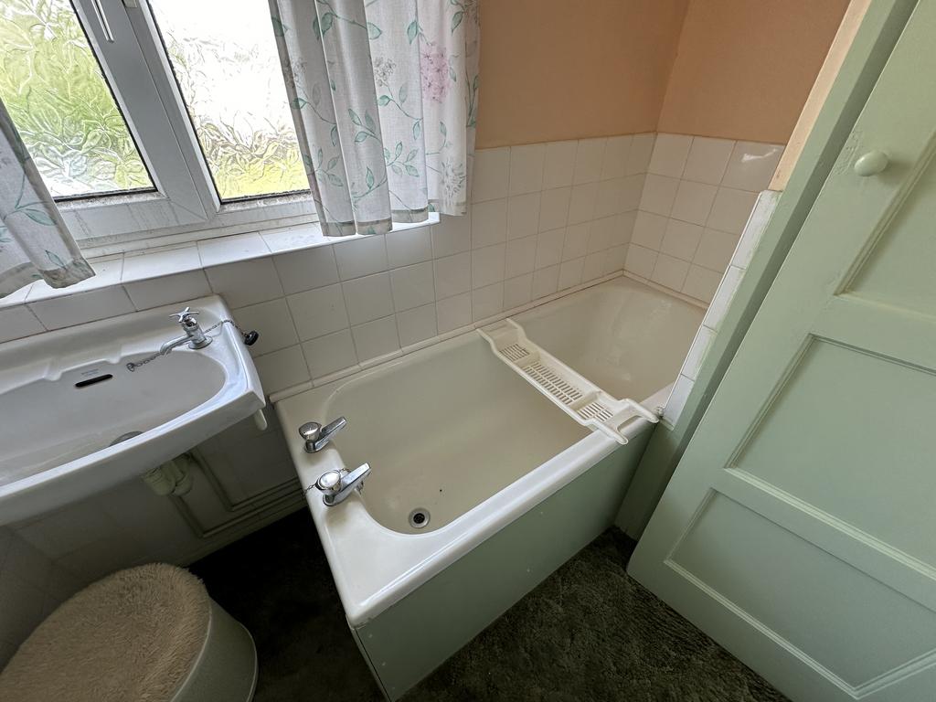 Bathroom T202505291630.jpg