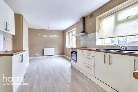 3 bedroom semi-detached house for sale, Rivergreen, Clifton