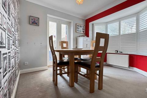 36 Chestnut Avenue, Great Notley, Braintree, CM77 7YJ