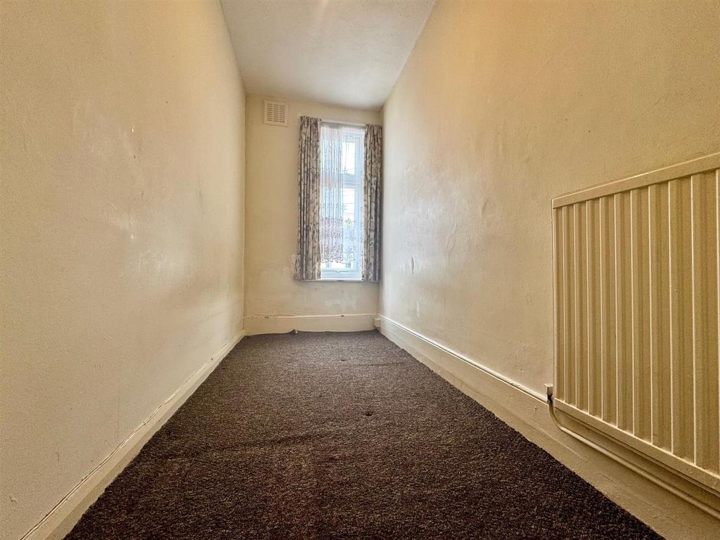 Bedroom 2.jpg