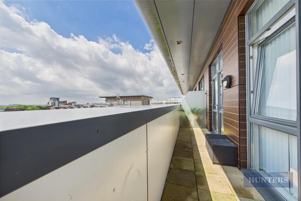 CAM05152 G0-PR0091-STILL034.jpg