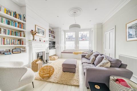 87 Redston Road, London, N8 7HG