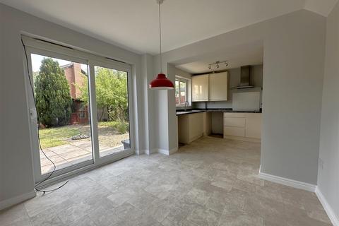 1 Anglesey Mead, Chippenham, SN15 3UB